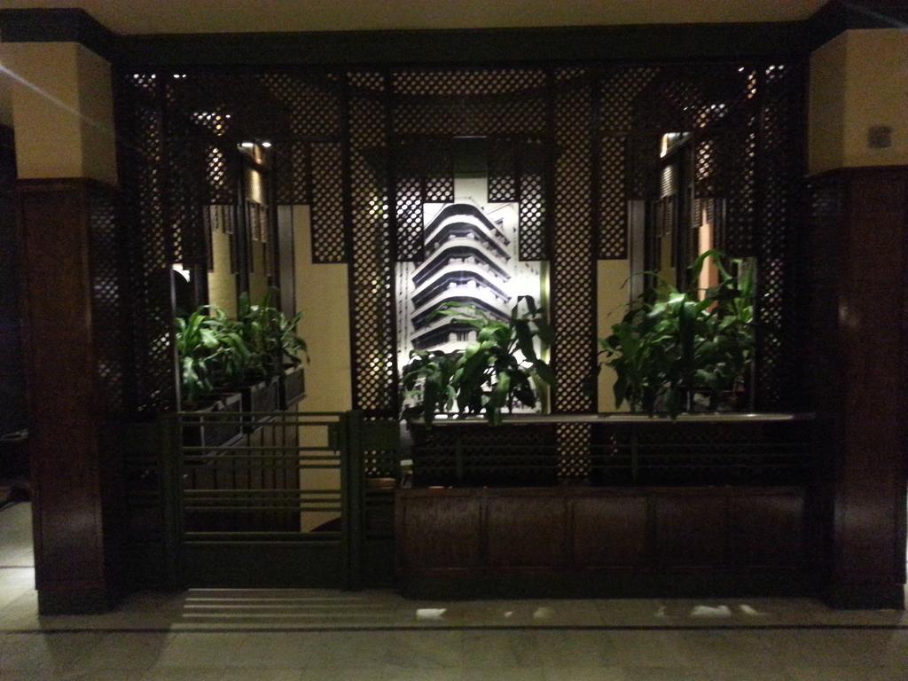 Carlton Downtown 3*